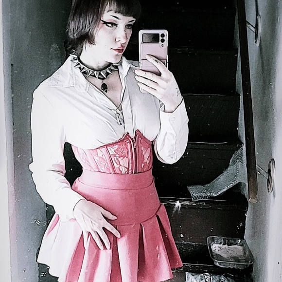 Meet your Posher, Hunny - Picture 2 of 4